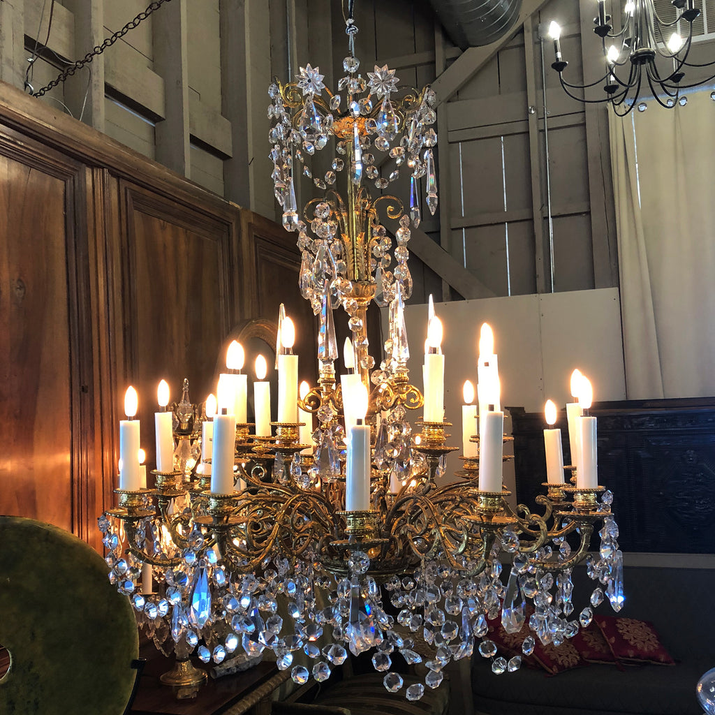 Chandelier_1024x1024.jpg?v=