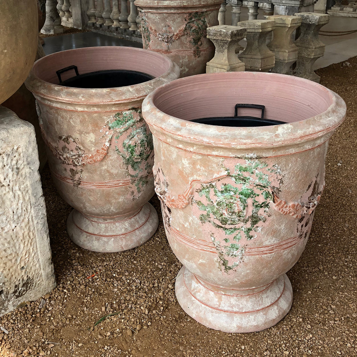 Anduze Versailles &#39;34&#39; Terracotta Pot (8 available in Round Top)